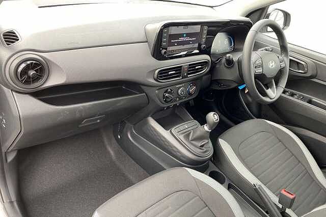 Hyundai I10 5dr Hat 1.0 Mpi 63ps Advance Nav Lumen Gray