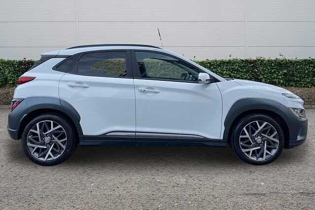Hyundai KONA 1.6 GDi Hybrid Ultimate 5dr DCT Polar White
