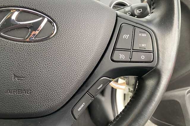 Hyundai i10 1.0 Premium 5dr