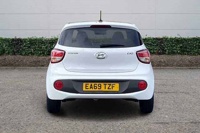 Hyundai i10 1.0 Premium 5dr
