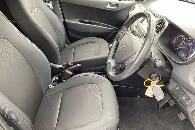 Hyundai i10 1.0 Premium 5dr