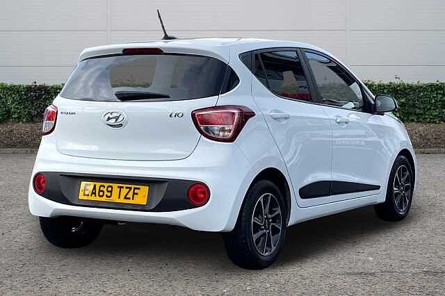 Hyundai i10 1.0 Premium 5dr