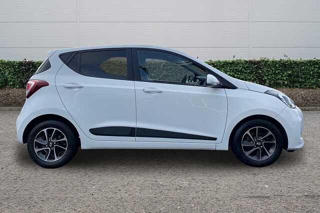 Hyundai i10 1.0 Premium 5dr