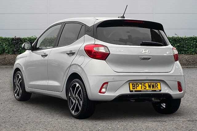 Hyundai i10 1.0 Premium Hatchback 5dr Petrol Manual Euro 6 (s/s) (63 ps)