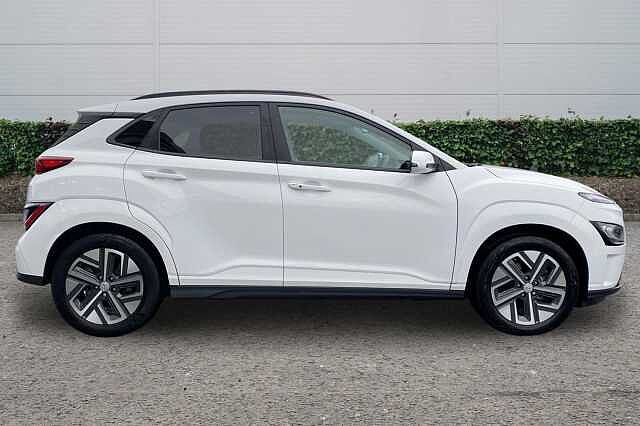 Hyundai Kona 64kWh Ultimate SUV 5dr Electric Auto (10.5kW Charger) (204 ps)