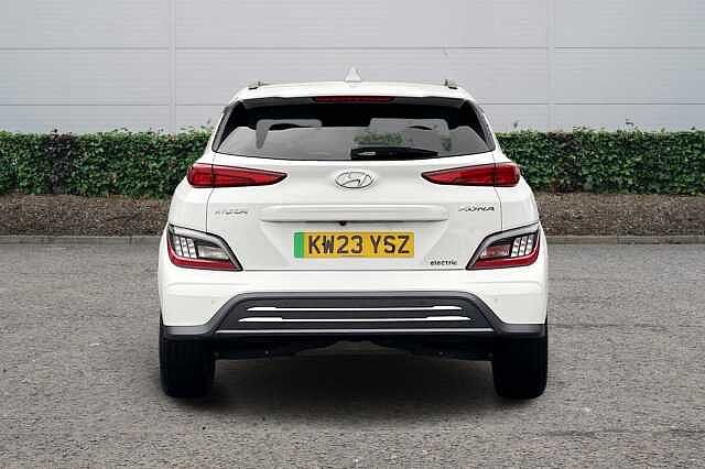 Hyundai Kona 64kWh Ultimate SUV 5dr Electric Auto (10.5kW Charger) (204 ps)