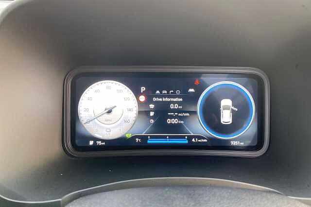 Hyundai Kona 64kWh Premium SUV 5dr Electric Auto (10.5kW Charger) (204 ps)