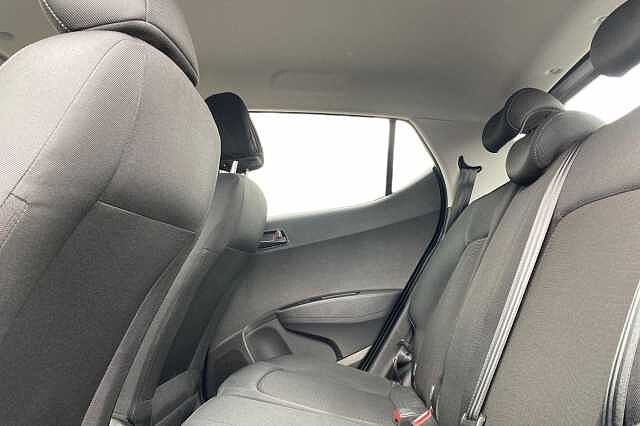 Hyundai i10 1.2 SE Hatchback 5dr Petrol Manual Euro 6 (87 ps)