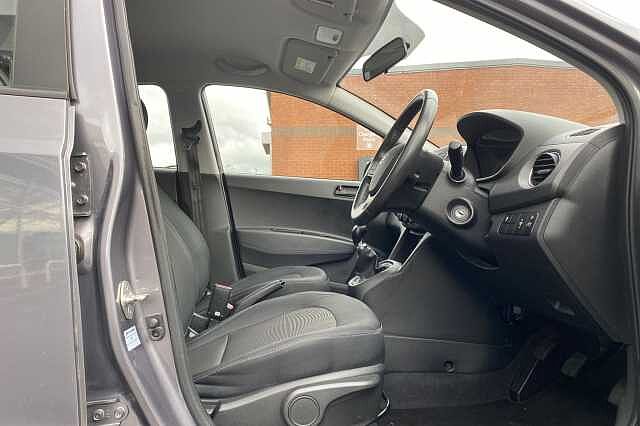 Hyundai i10 1.2 SE Hatchback 5dr Petrol Manual Euro 6 (87 ps)
