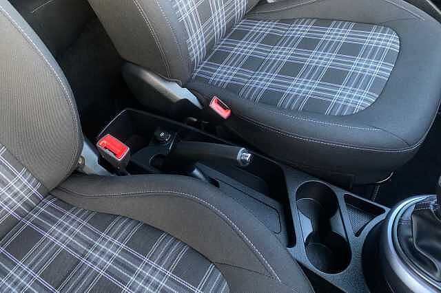 Hyundai i10 1.0 Premium Hatchback 5dr Petrol Auto Euro 6 (s/s) (63 ps)