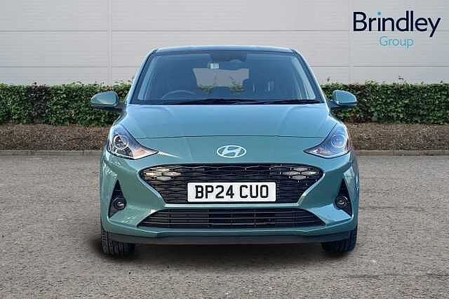 Hyundai i10 1.0 Premium Hatchback 5dr Petrol Auto Euro 6 (s/s) (63 ps)