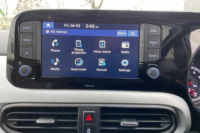 Hyundai i10 1.2 Premium Hatchback 5dr Petrol Auto Euro 6 (s/s) (84 ps)