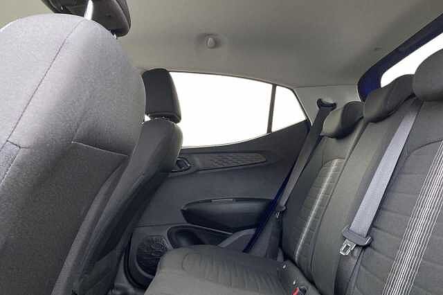 Hyundai i10 1.0 Premium Hatchback 5dr Petrol Auto Euro 6 (s/s) (67 ps)