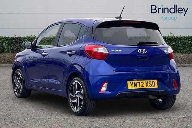Hyundai i10 1.0 Premium Hatchback 5dr Petrol Auto Euro 6 (s/s) (67 ps)