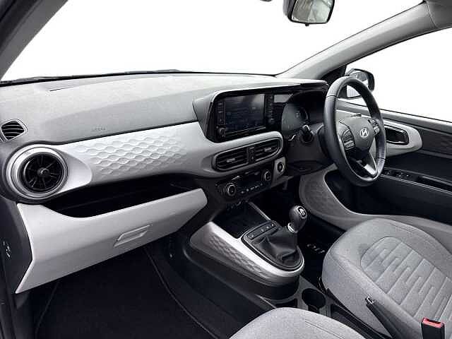 Hyundai i10 1.0 Premium Hatchback 5dr Petrol Manual Euro 6 (s/s) (67 ps)