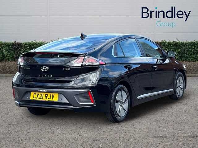 Hyundai Ioniq 1.6 h-GDi Premium Hatchback 5dr Petrol Hybrid DCT Euro 6 (s/s) (141 ps)