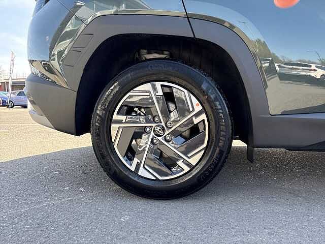 Hyundai TUCSON 1.6T Advance 5dr