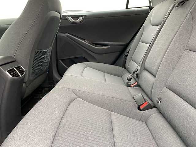 Hyundai IONIQ 1.6 GDi Hybrid Premium 5dr DCT