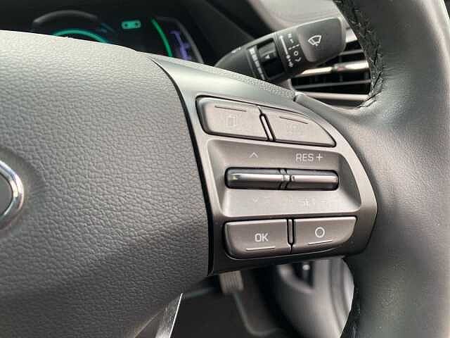 Hyundai IONIQ 1.6 GDi Hybrid Premium 5dr DCT