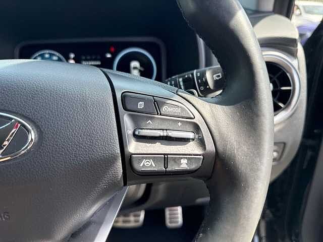 Hyundai KONA 150kW Premium 64kWh 5dr Auto