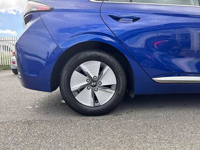 Hyundai IONIQ 1.6 GDi Hybrid Premium 5dr DCT