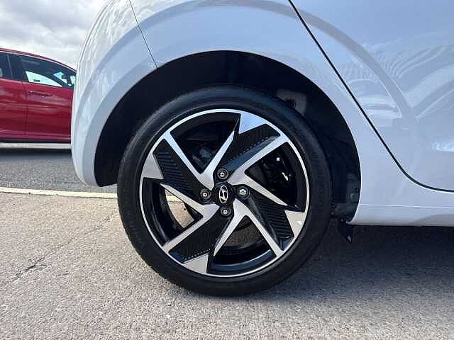 Hyundai i10 1.2 MPi Premium 5dr Auto