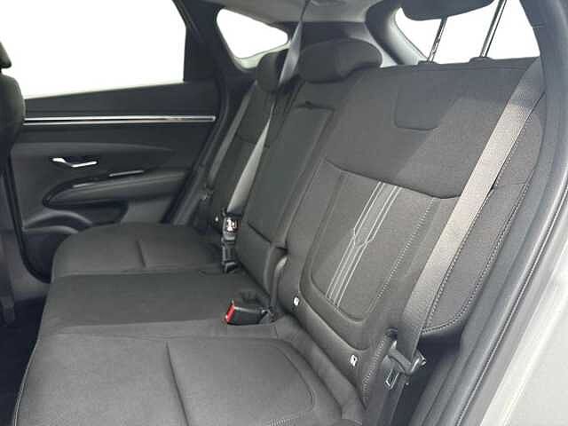 Hyundai TUCSON 1.6 TGDi Hybrid 230 SE Connect 5dr 2WD Auto Shimmering Silver