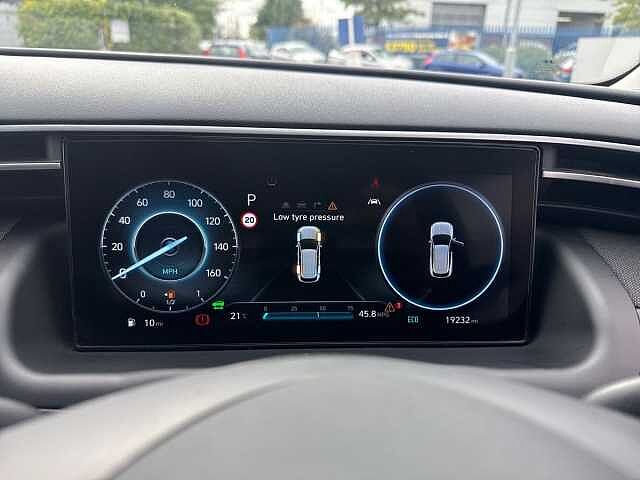 Hyundai TUCSON 1.6 TGDi Hybrid 230 SE Connect 5dr 2WD Auto Shimmering Silver