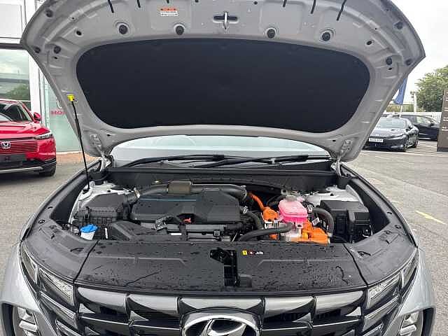 Hyundai TUCSON 1.6 TGDi Hybrid 230 SE Connect 5dr 2WD Auto Shimmering Silver