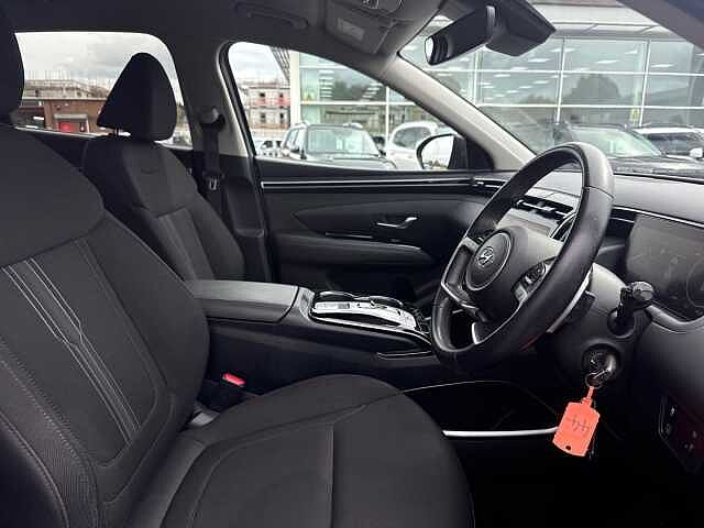 Hyundai TUCSON 1.6 TGDi Hybrid 230 SE Connect 5dr 2WD Auto Shimmering Silver