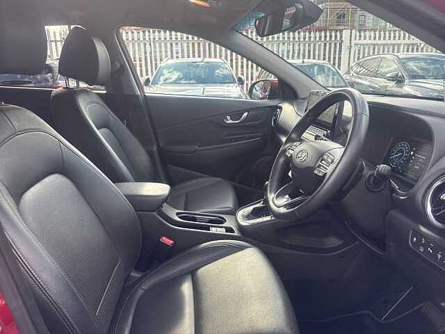 Hyundai KONA 1.6 GDi Hybrid Ultimate 5dr DCT Pulse Red
